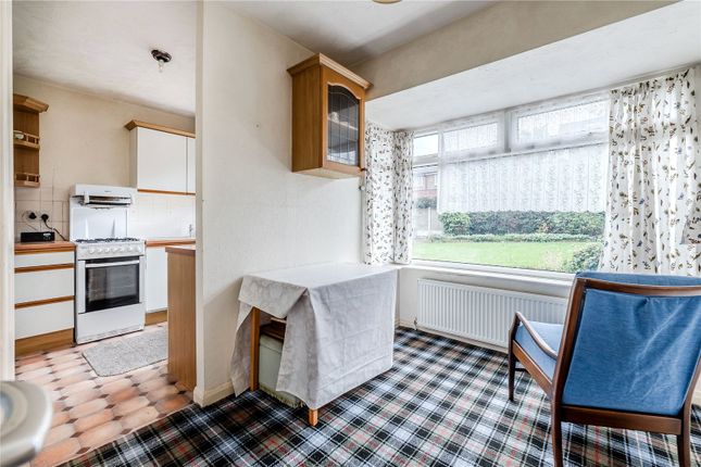 13, St. Margarets Drive, Leeds photo 4