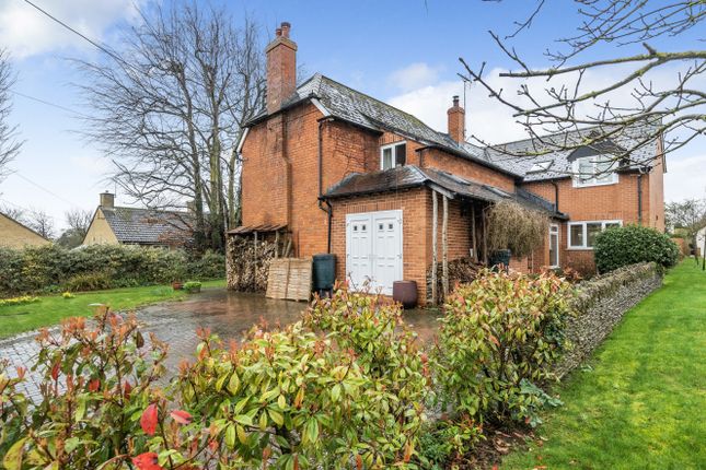 Thumbnail Detached house for sale in Stallpits Road, Shrivenham, Oxfordshire