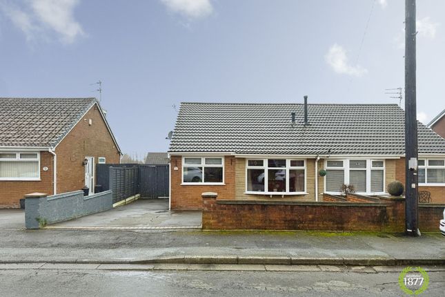 3-bed house on 34 Minster Crescent, Darwen, £240,000
