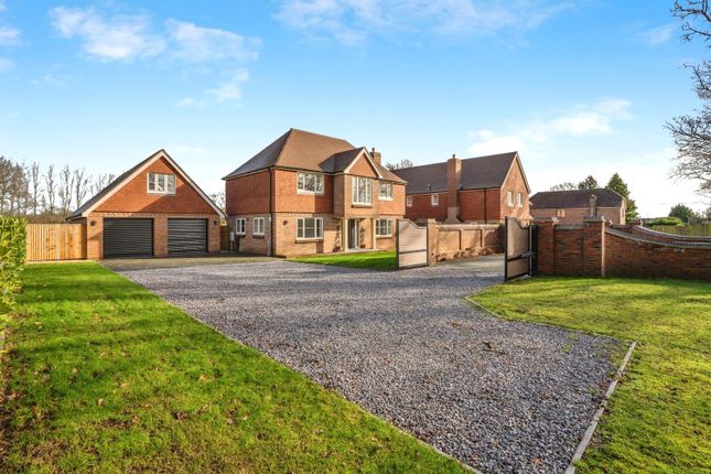The Paddock,, Southwick Road, Fareham photo 2