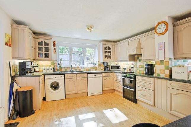 14, Kettleborrow Close, Bury St. Edmunds photo 4