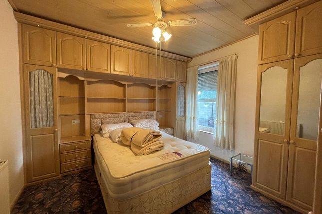 199-201, Marlborough Avenue, Hull photo 3