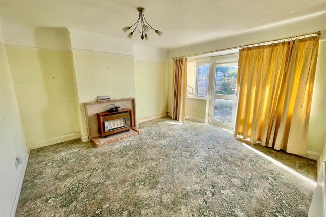 16, Sunnybank Road, Potters Bar photo 2