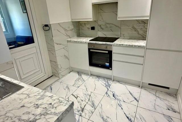 161, Silkstream Road, Edgware photo 3