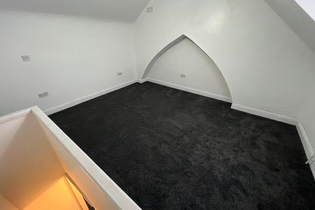 37, Holliers Walk, Hinckley photo 3