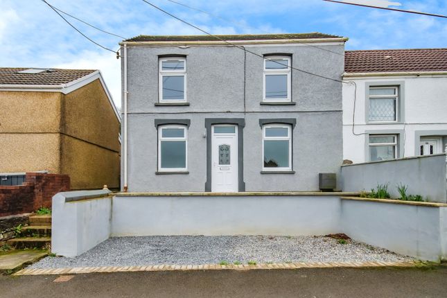 Semi-detached house for sale in Heol Waunyclun, Trimsaran, Kidwelly, Carmarthenshire