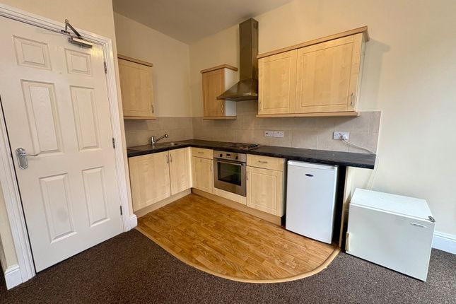 Flat 4, 27-28,, Silver Street, East Riding of Yorkshi photo 3