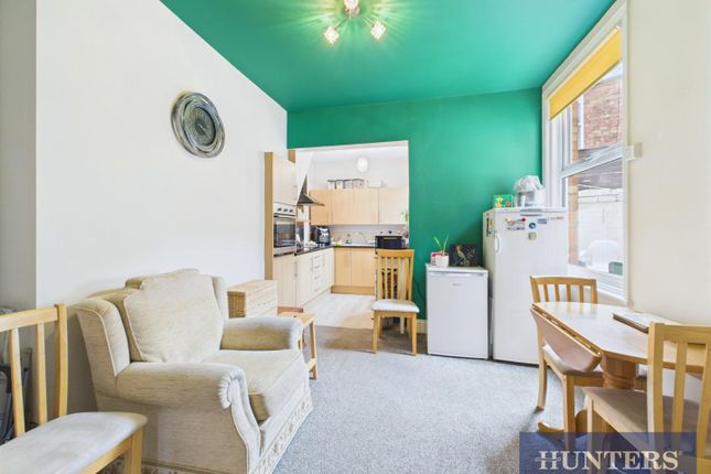 57, Horsforth Avenue, Bridlington photo 4