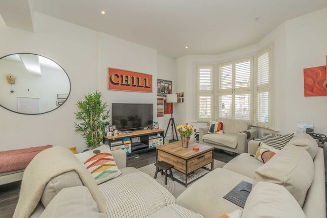 105, Cavendish Road, London photo 2