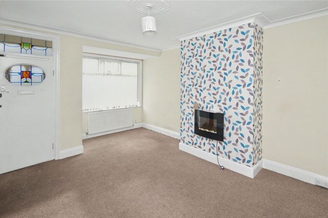 37, Parkfield Grove, West Yorkshire photo 2