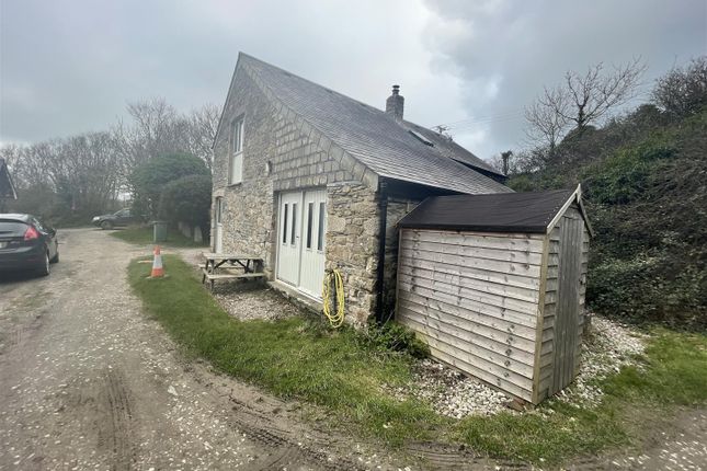 Barn conversion to rent in Crantock, Newquay