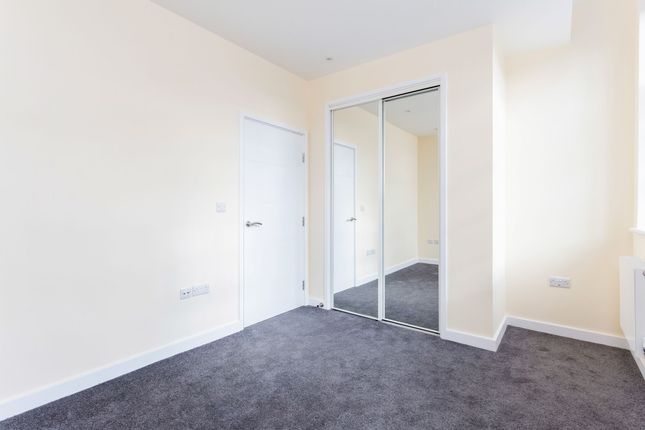 Flat 4, Town Hall Exchange, Farnham photo 5