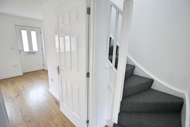 3 Poppy Close, Leicester photo 4