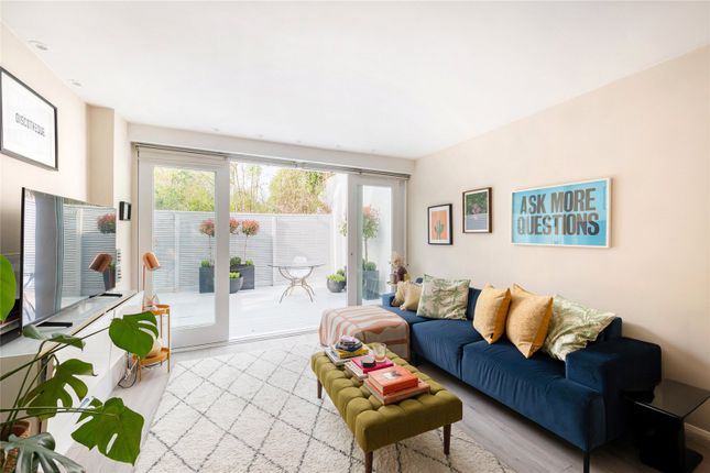 1-bed flat on Flat 2, 25, Brondesbury Road, Queen's Park, £480,000