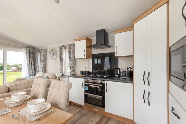 Mobile/park home for sale in The Willerby Dorchester, Seaview Holiday Park, Whitstable