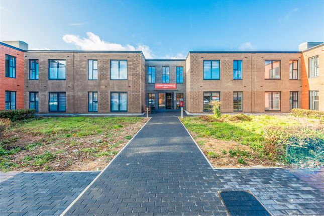 Thumbnail Flat to rent in Cherry Orchard East, Kembrey Park, Swindon