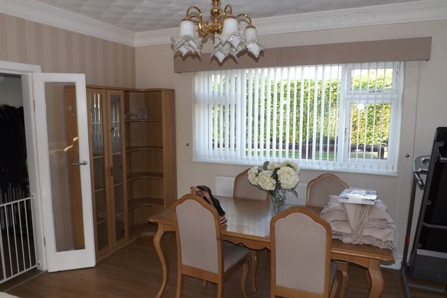 18, Doncaster photo 4