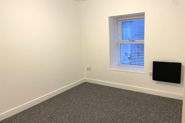 Flat 3, 2 Quay Street, Haverfordwest photo 4
