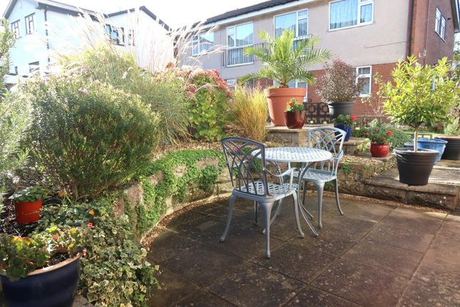 Flat for sale in Vista Court, Northcliffe Drive, Penarth
