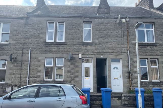 Thumbnail Flat for sale in Viceroy Street, Kirkcaldy