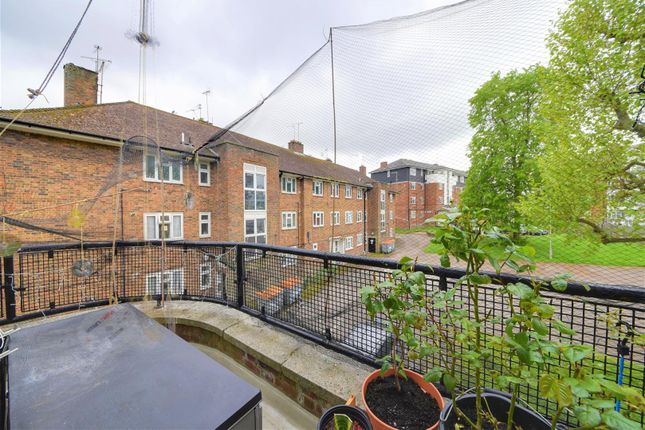 Flat for sale in Lochleven House, East Finchley