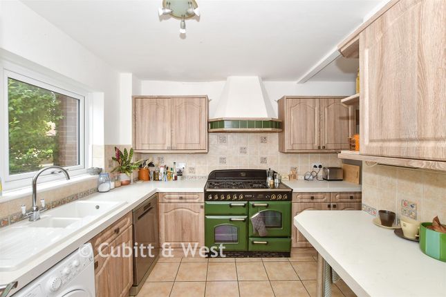 28, Mountfields, Brighton photo 4