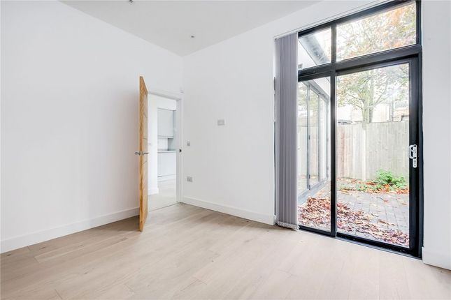 Portnall Yard, 238, Portnall Road, London photo 3