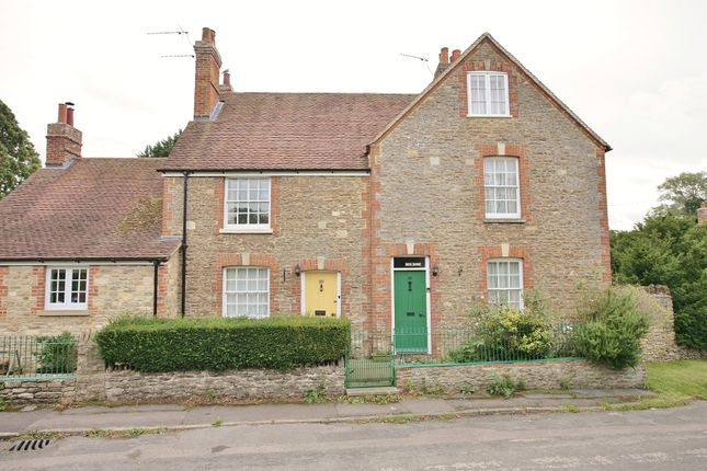 Thumbnail Cottage to rent in Church Street, Marcham, Abingdon