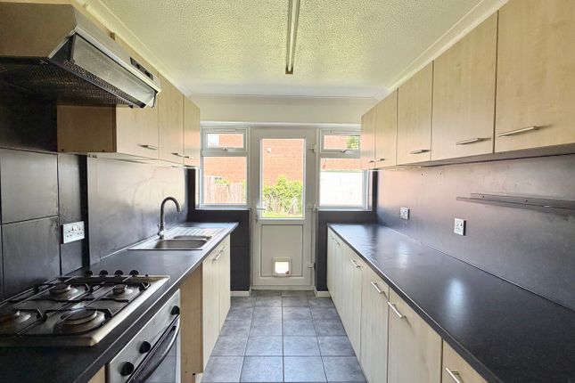 66, Ridgewood Gardens, Bexhill-on-Sea photo 4