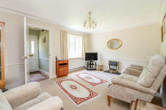 165, Tanbridge Park, Horsham photo 2