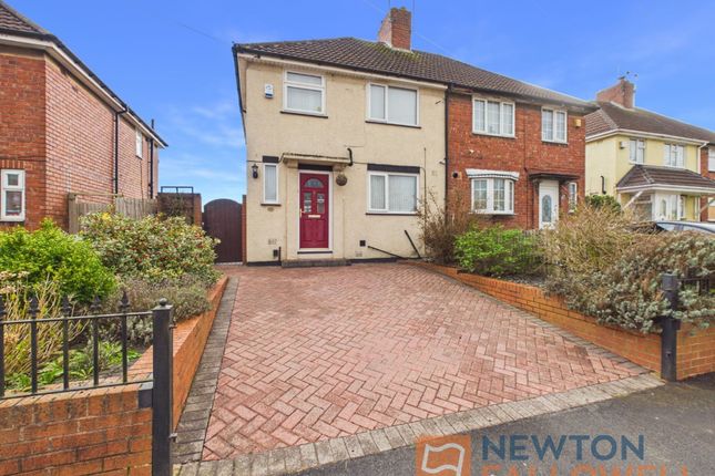 3-bed semi-detached on 28 Higgins Avenue, Bilston, £140,000