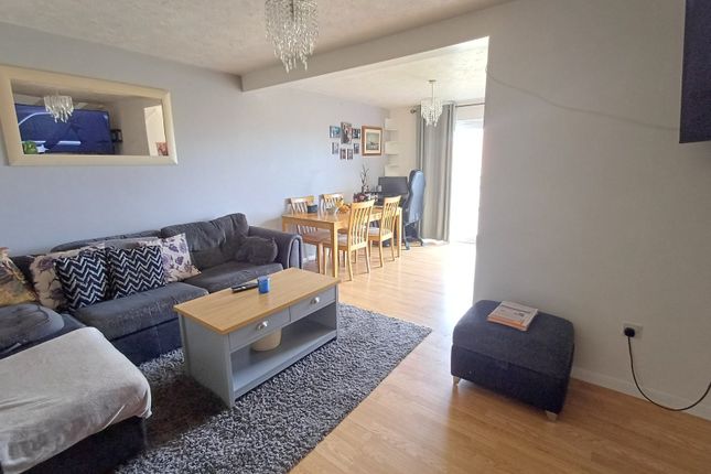 7, Vinten Close, Kent photo 3