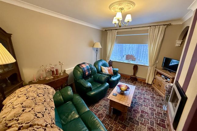 11, Bro Rhydybont, Llanybydder photo 4