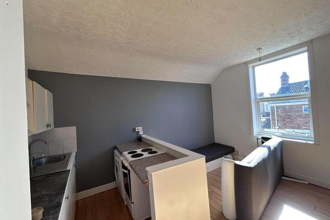 739b Hessle Road, Hull photo 3