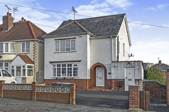Thumbnail Detached house for sale in Park Avenue, Rowley Regis, West Midlands
