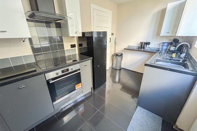 Flat 5, Holland House, Skelmersdale Road, Clacton-On-Sea photo 3