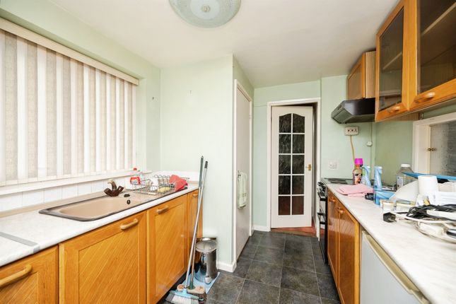 82, Spring Parklands, Dudley photo 3