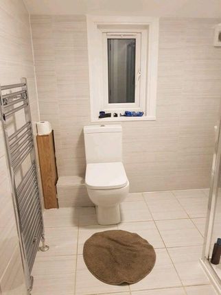 303 MR, Milkwood Road, London photo 4