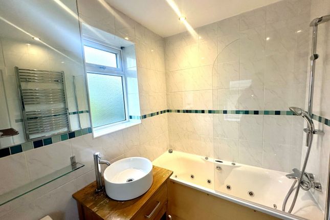 61, Cheetham Road, Manchester photo 5