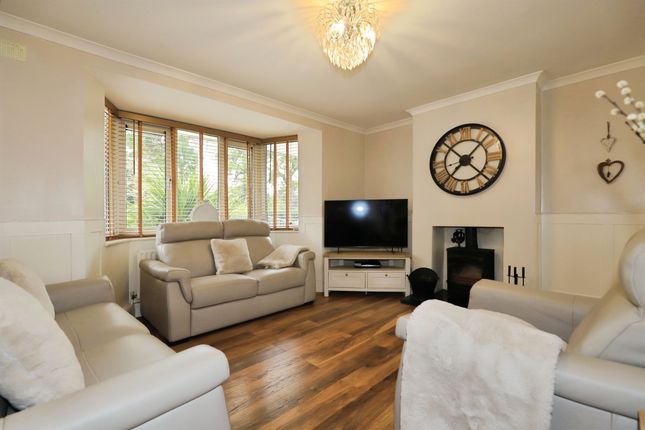 19, Parklands Road, Wolverhampton photo 4