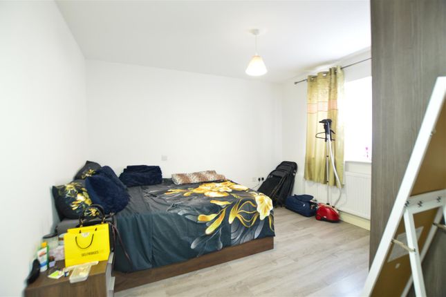 Flat 2, Chancellor House, Slough photo 5