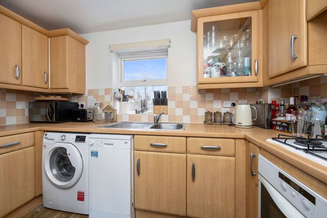 79 Crowhurst Crescent, Pulborough photo 5