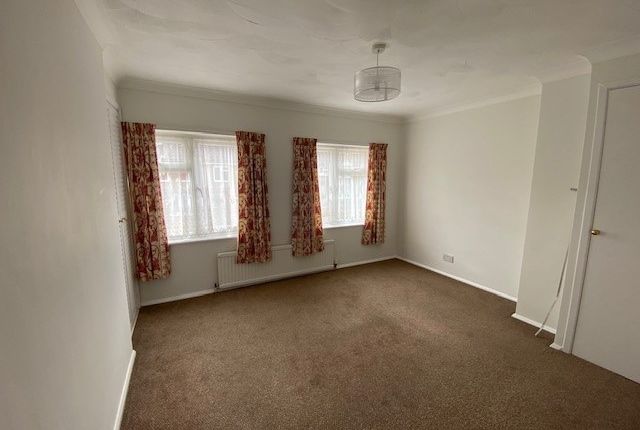 Terraced house to rent in The Close, Royston