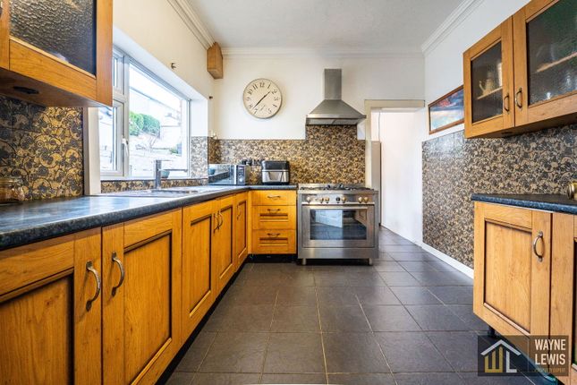 87, Van Road, Caerphilly photo 2