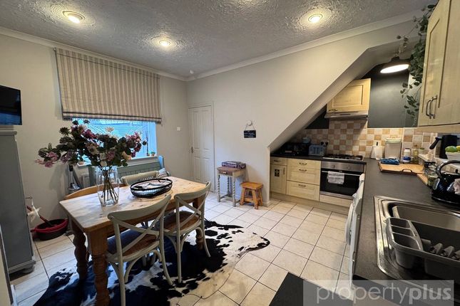 Cwtch Cottage, 5, Newbridge Road, Rhondda Cynon Taff photo 4
