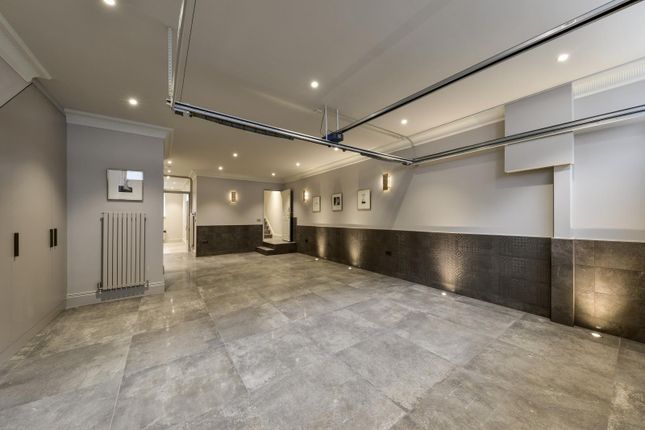 Terraced house to rent in Gore Street, South Kensington, London