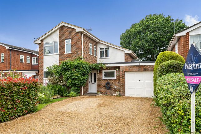 Thumbnail Detached house for sale in Firglen Drive, Yateley