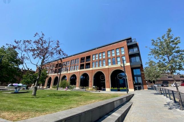 2-bed flat on Flat 19, Aylesbury, £210,000