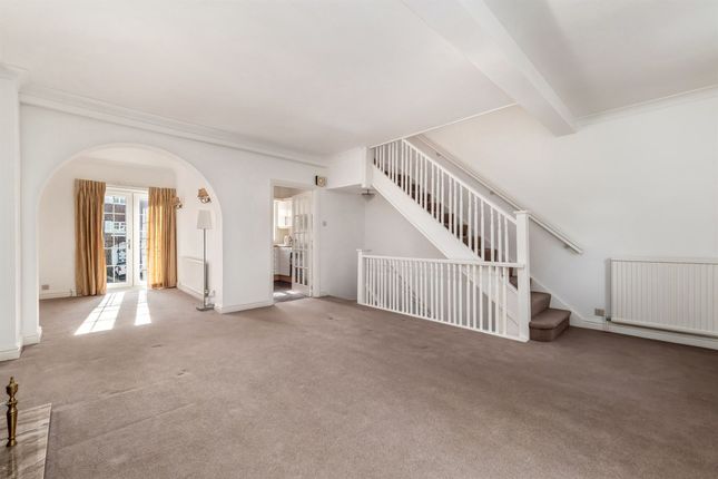 3 Castlegate Mews, Macclesfield photo 2