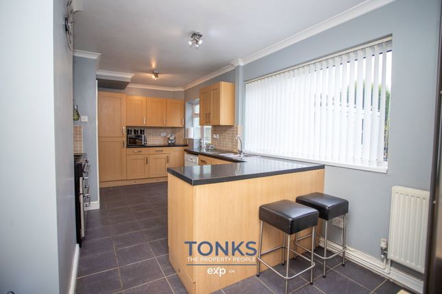 Faraday Avenue, Birmingham photo 3